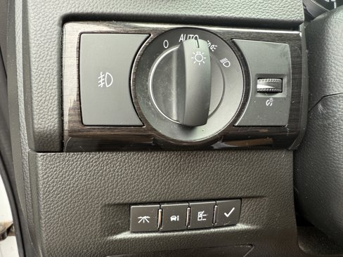 Used 2015 Chevrolet Captiva Sport LS image 32