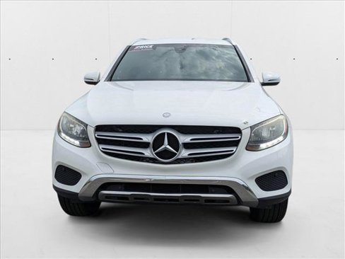 Used 2017 Mercedes-Benz GLC 300 image 2