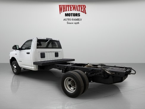 Used 2019 RAM 3500 Tradesman image 2