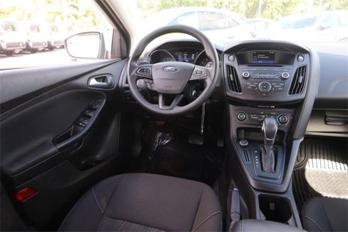 Used 2017 Ford Focus SE image 20