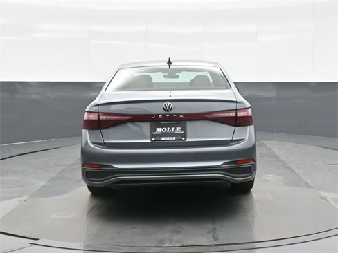 Certified 2025 Volkswagen Jetta Sport image 6