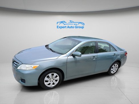 Used 2010 Toyota Camry image 28