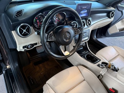 Used 2018 Mercedes-Benz CLA 250 image 36