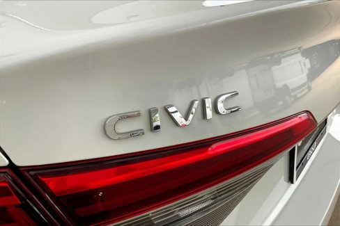 Used 2022 Honda Civic LX image 9