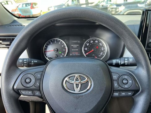 Used 2019 Toyota RAV4 XLE image 26