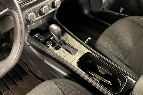 Used 2024 Nissan Kicks SV image 19