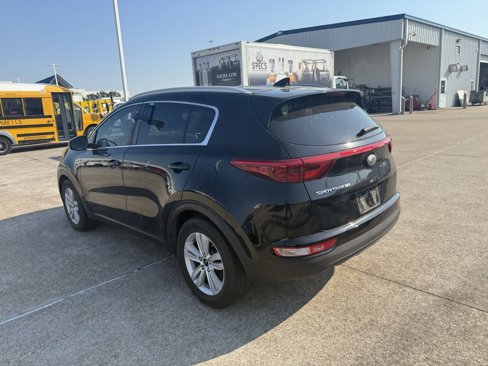 Used 2018 Kia Sportage LX w/ LX Popular Package image 7