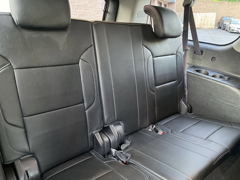 Used 2016 Chevrolet Suburban LT image 35