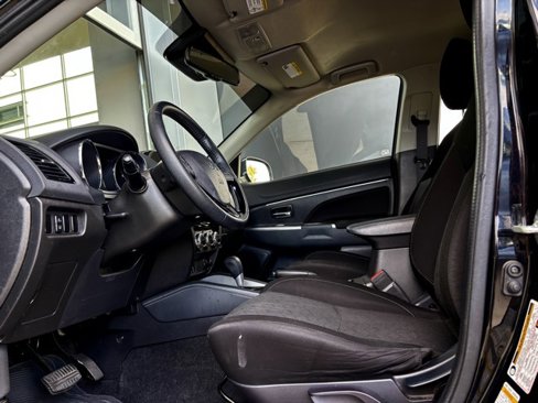 Used 2022 Mitsubishi Outlander Sport SE image 15