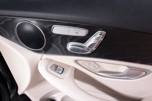 Used 2016 Mercedes-Benz GLC 300 4MATIC image 40