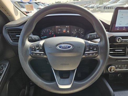 Used 2020 Ford Escape SE image 19