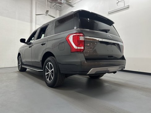 Used 2018 Ford Expedition XLT w/ Equipment Group 202A image 19