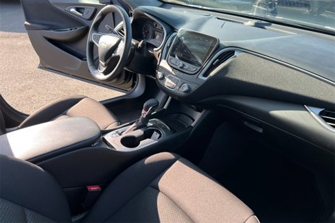 Used 2025 Chevrolet Malibu RS image 22