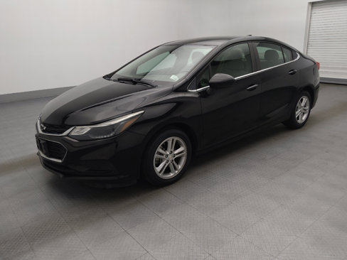 Used 2018 Chevrolet Cruze LT w/ Convenience Package image 2
