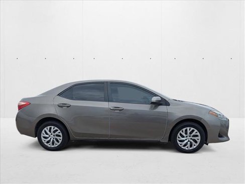 Used 2019 Toyota Corolla LE w/ Carpet Mat Package (TMS) image 4