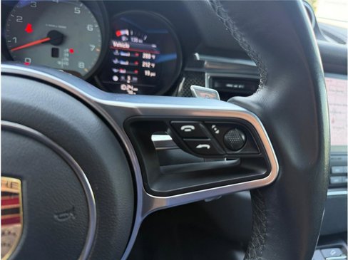 Used 2017 Porsche Macan S image 26