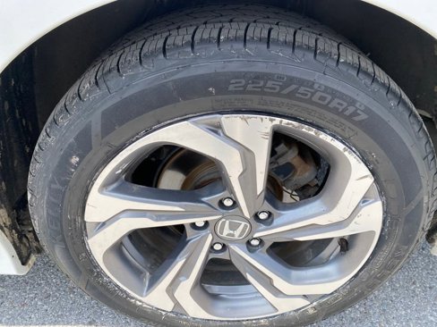 Used 2020 Honda Accord EX image 10