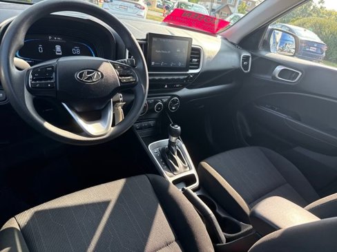 Certified 2023 Hyundai Venue SE image 21