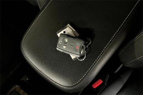 Used 2016 GMC Canyon SLE w/ SLE Convenience Package image 30