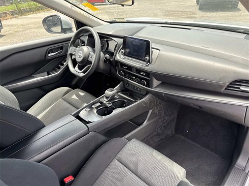 Used 2024 Nissan Rogue SV image 28
