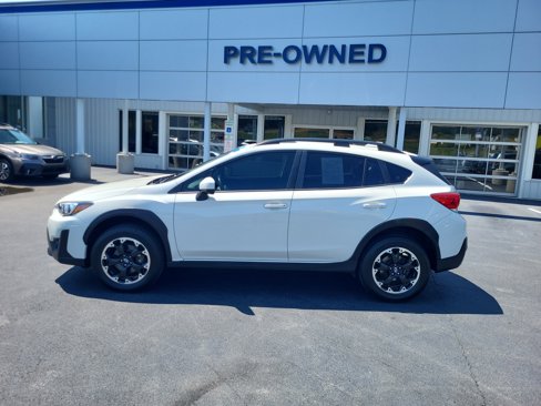 Certified 2021 Subaru Crosstrek 2.0i Premium w/ Moonroof Package image 2