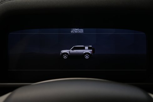 Used 2020 Land Rover Defender 110 First Edition image 19
