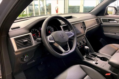 Used 2021 Volkswagen Atlas Cross Sport SE image 15
