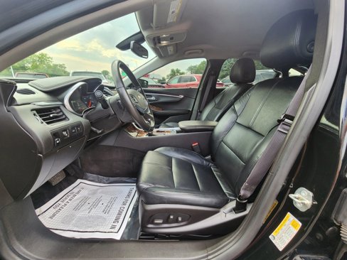 Used 2015 Chevrolet Impala LT w/ Convenience Package image 18