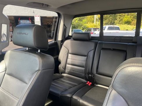 Used 2017 GMC Sierra 2500 Denali image 8
