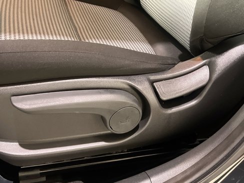 Used 2021 Hyundai Kona SE image 23