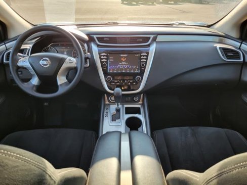 Used 2018 Nissan Murano S image 10
