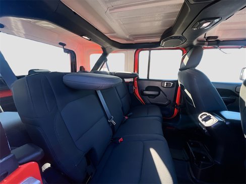 Used 2018 Jeep Wrangler Unlimited Sport S image 28