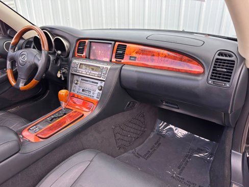 Used 2004 Lexus SC 430 Convertible image 12