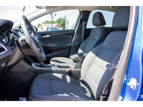 Used 2018 Chevrolet Cruze LT w/ Convenience Package image 15