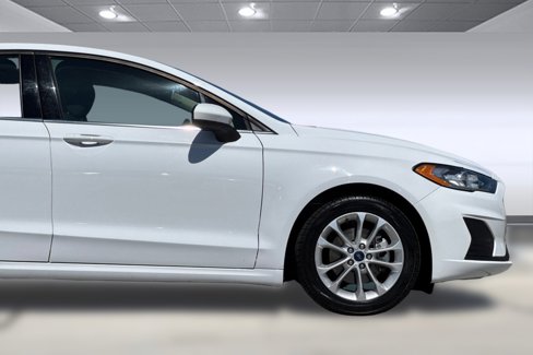 Used 2020 Ford Fusion SE image 34