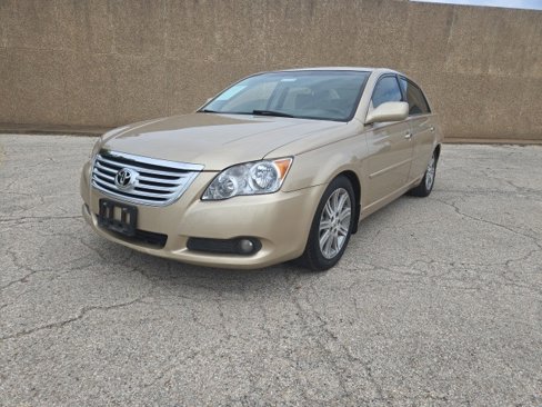 Used 2010 Toyota Avalon image 1