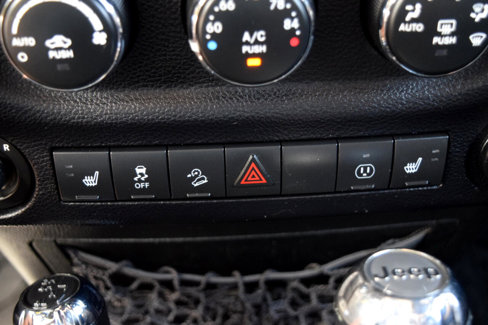 Used 2014 Jeep Wrangler Unlimited Sahara image 24