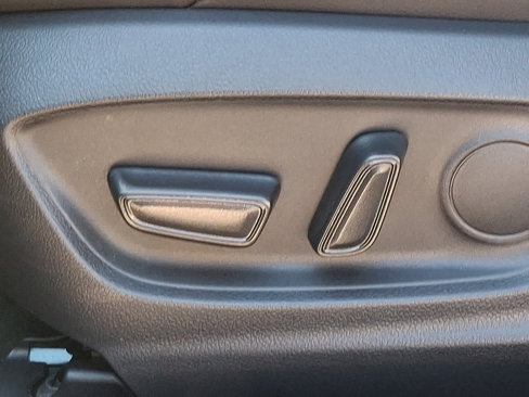 Certified 2025 Toyota Corolla XSE image 27