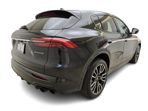 Used 2023 Maserati Grecale GT image 9