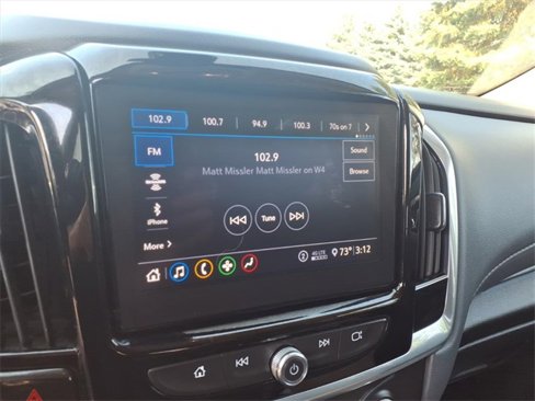 Used 2020 Chevrolet Traverse LT image 19