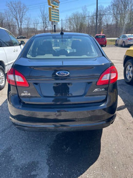 Used 2013 Ford Fiesta SE image 4