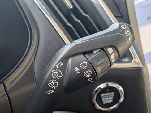Used 2023 Ford Edge Titanium image 27
