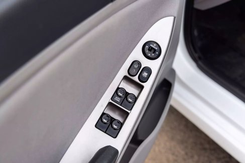 Used 2016 Hyundai Accent SE image 29