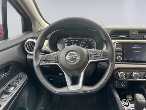 Used 2022 Nissan Versa SV image 36