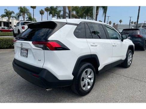 Used 2022 Toyota RAV4 LE image 5