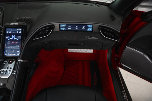 Used 2024 Ferrari Roma Spider image 42