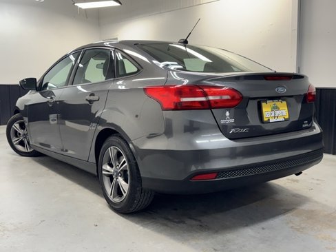 Used 2017 Ford Focus SE image 5