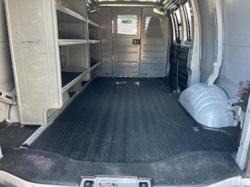 Used 2021 Chevrolet Express 2500 w/ Driver Convenience Package image 20