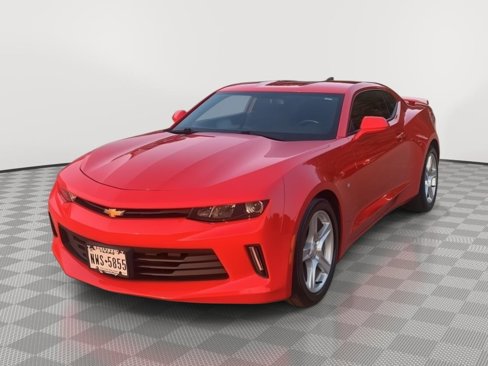 Used 2017 Chevrolet Camaro LT image 4