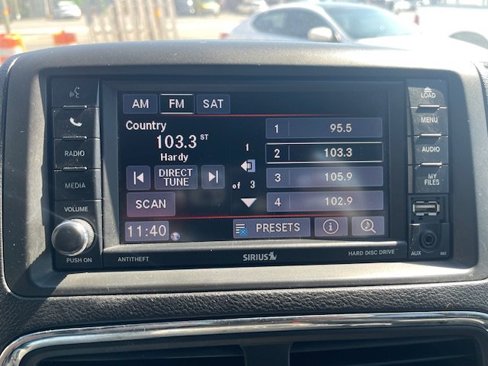 Used 2017 Dodge Grand Caravan SXT image 23